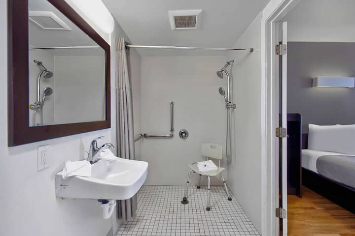 Room 19 of 27